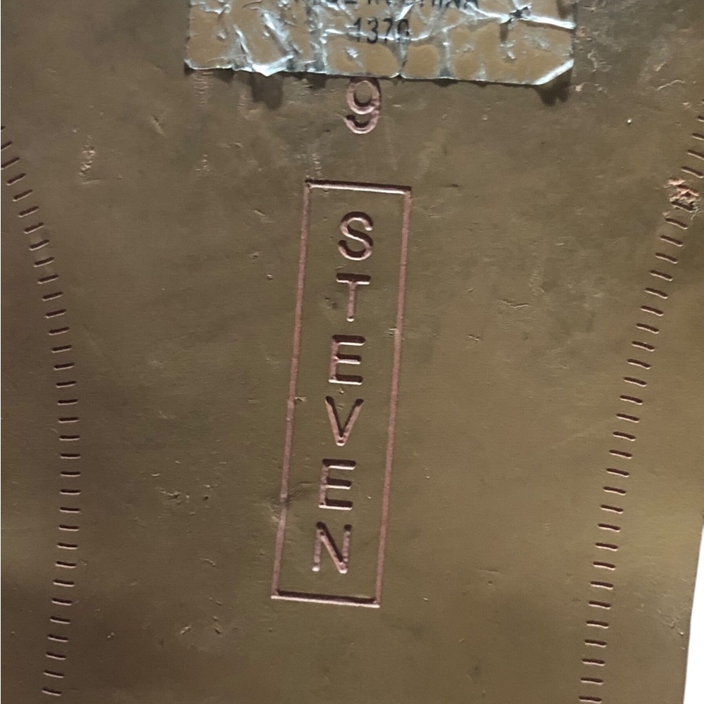 Steven New York Black Textured Mules with Sleek Design - Picture 6 of 6